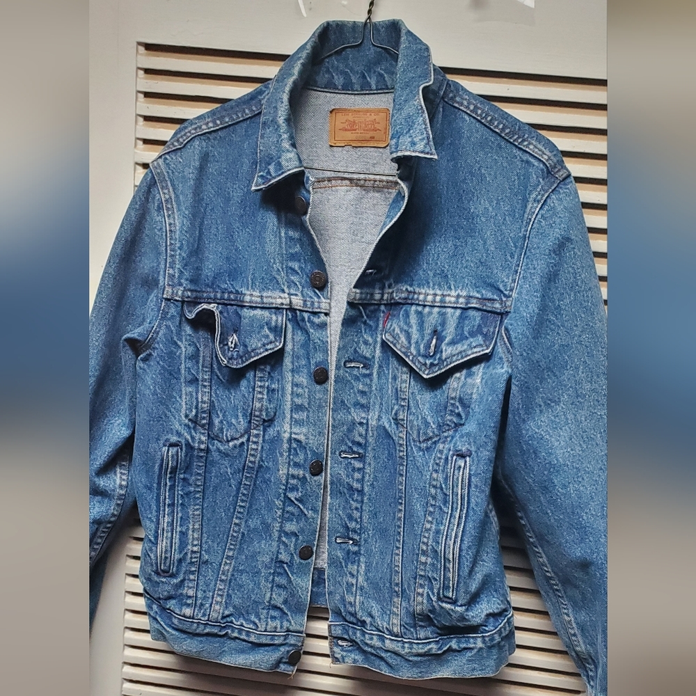 LEVIS Denim Jacket - Vintage Mint Condition